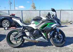 2022 KAWASAKI EX650 M