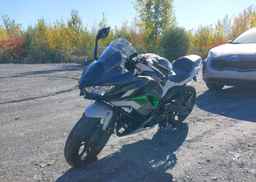 2022 KAWASAKI EX650 M