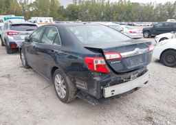 2012 TOYOTA CAMRY XLE
