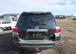 2011 TOYOTA HIGHLANDER LIMITED