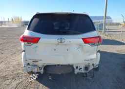 2018 CHEVROLET TRAVERSE LS
