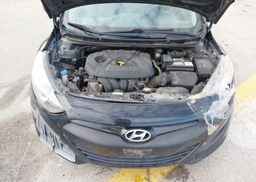 2013 HYUNDAI ELANTRA GT GL