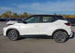 2022 NISSAN KICKS SV