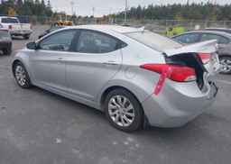 2012 HYUNDAI ELANTRA GL