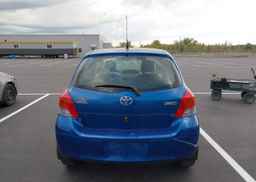 2010 TOYOTA YARIS