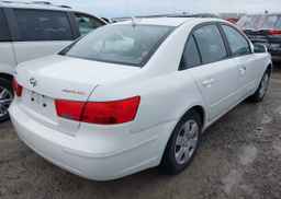 2010 HYUNDAI SONATA