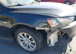 2011 MITSUBISHI lancer se