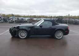 2017 FIAT 124 SPIDER LUSSO