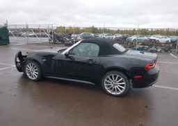 2017 FIAT 124 SPIDER LUSSO