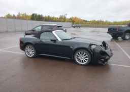2017 FIAT 124 SPIDER LUSSO