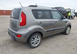 2012 KIA SOUL +