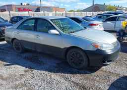 2002 TOYOTA CAMRY LE