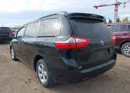2015 TOYOTA SIENNA LE V6