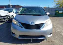2011 TOYOTA SIENNA LE