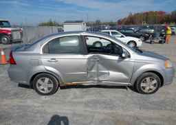 2009 PONTIAC WAVE SE