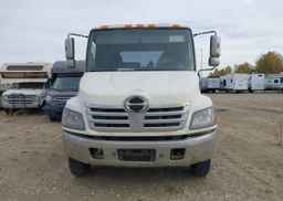 2009 HINO HINO 185