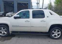 2013 CHEVROLET AVALANCHE