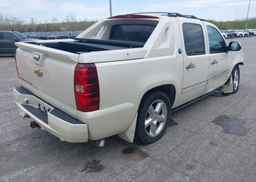 2013 CHEVROLET AVALANCHE