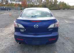2013 MAZDA MAZDA3 GS-SKY