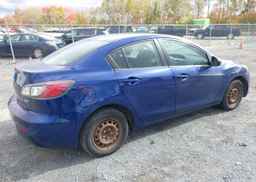 2013 MAZDA MAZDA3 GS-SKY