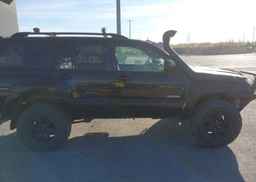 2003 TOYOTA 4RUNNER LIMITED V8