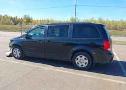 2013 DODGE GRAND CARAVAN SE
