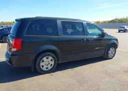 2013 DODGE GRAND CARAVAN SE