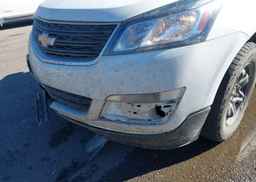 2017 CHEVROLET TRAVERSE LS