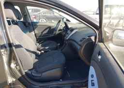 2015 HYUNDAI ACCENT GL