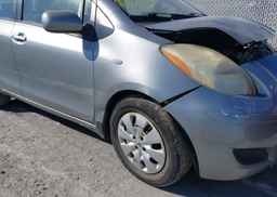 2009 TOYOTA YARIS LE