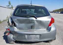 2009 TOYOTA YARIS LE
