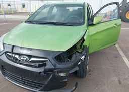 2014 HYUNDAI ACCENT GL