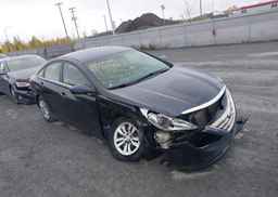 2013 HYUNDAI SONATA GL