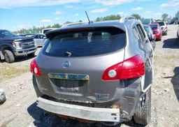 2011 NISSAN ROGUE S