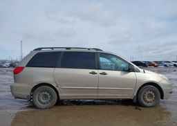 2006 TOYOTA SIENNA CE 7 PASSENGER
