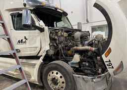 2023 PETERBILT 579