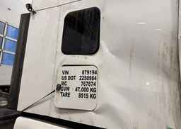2023 PETERBILT 579
