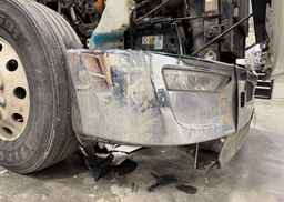 2023 PETERBILT 579