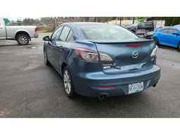 2010 MAZDA 3 S