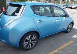 2015 NISSAN LEAF