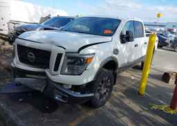 2016 NISSAN TITAN XD SL