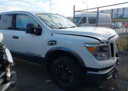 2016 NISSAN TITAN XD SL