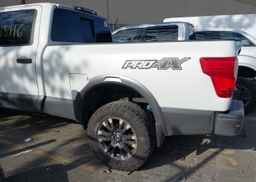 2016 NISSAN TITAN XD SL