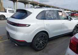2024 PORSCHE CAYENNE