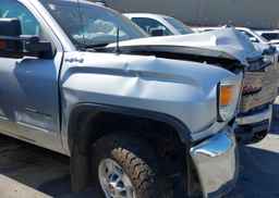 2015 GMC SIERRA K2500 SLE