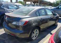 2010 MAZDA 3 S