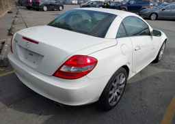 2005 MERCEDES-BENZ SLK 350