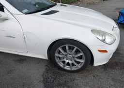 2005 MERCEDES-BENZ SLK 350