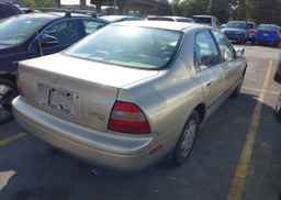 1995 HONDA ACCORD LX