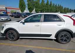 2023 KIA NIRO